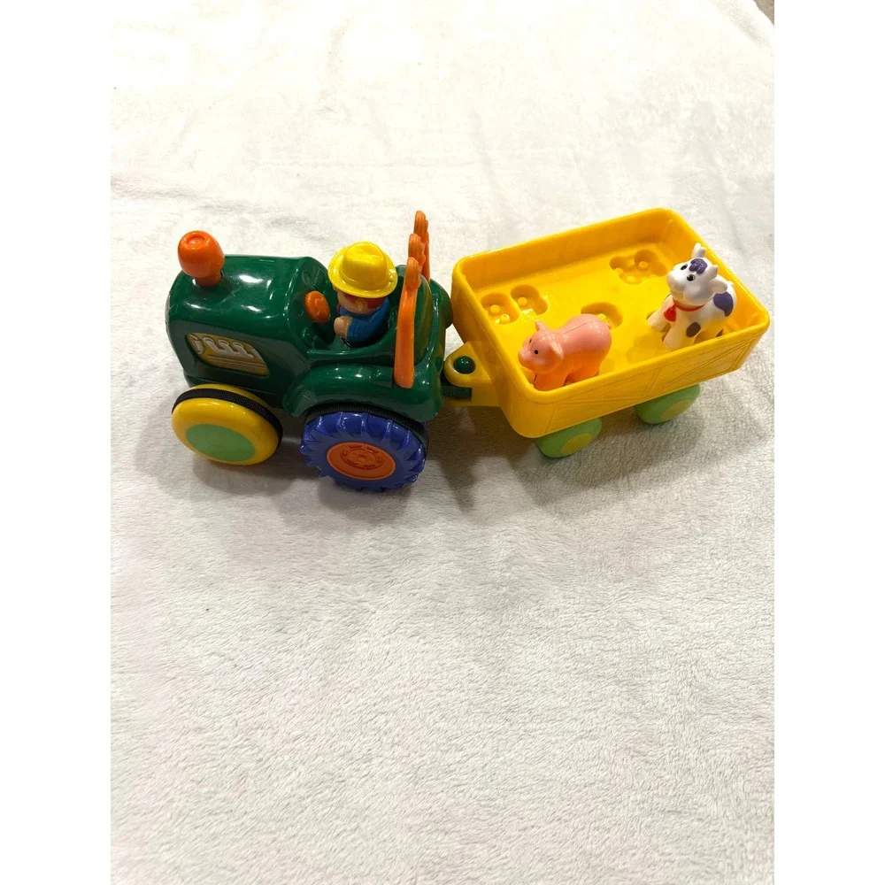 Kidoozie Funtime Tractor Toy with Detachable Trailer‎ Farmer Pig and Cow Figures